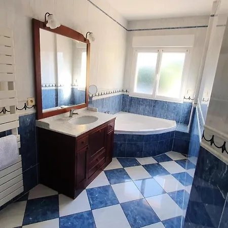 Maison De 3 Chambres Avec Jacuzzi Et Jardin Clos A Сasa de vacaciones Metz