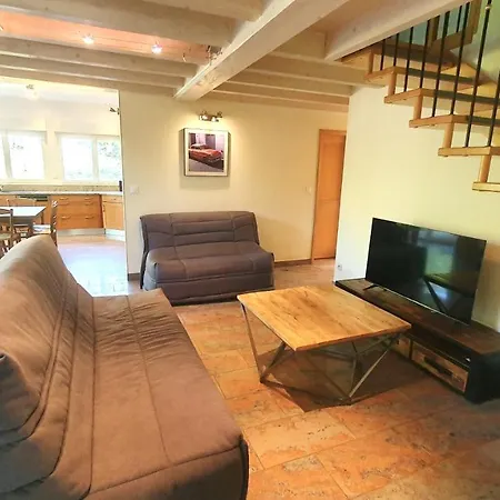 Maison De 3 Chambres Avec Jacuzzi Et Jardin Clos A *