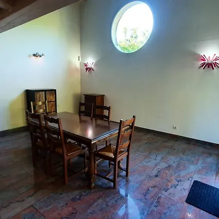 Maison De 3 Chambres Avec Jacuzzi Et Jardin Clos A